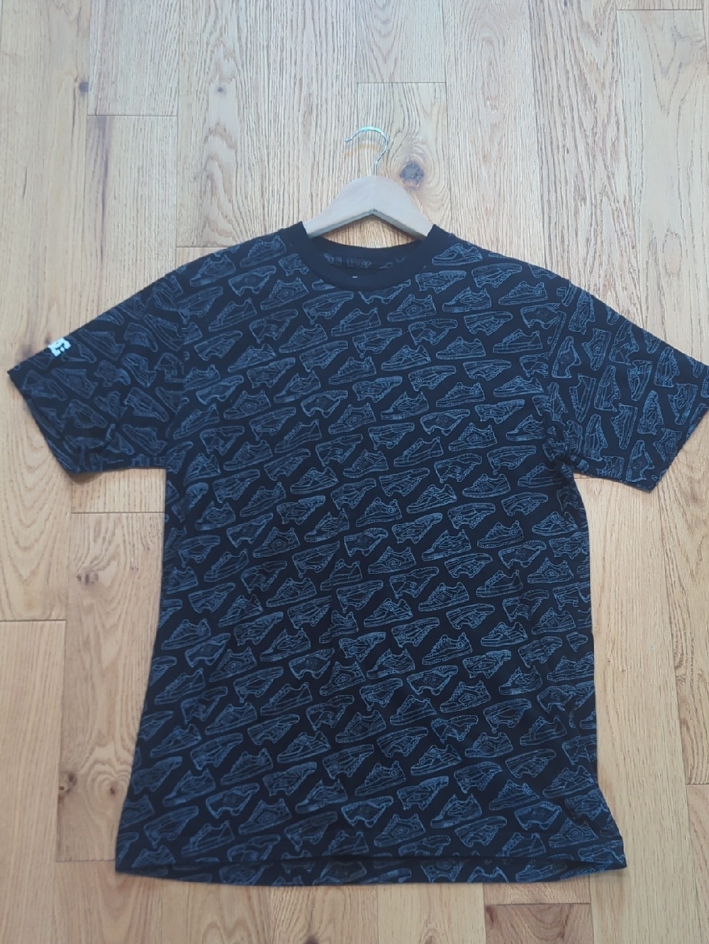 DC Shoes. Men's Black Graphic Tee - Allover Sneaker Print. Size Large.